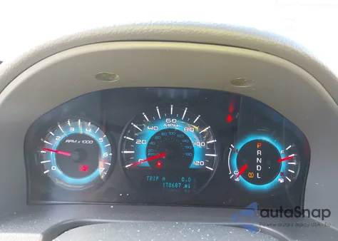 2012 Ford Fusion S z USA, uszkodzony, nr VIN 3FAHP0GA2CR148223